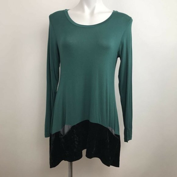 LOGO by Lori Goldstein Tops - LOGO By Lori Goldstein Knit Tunic Top Green Sz S